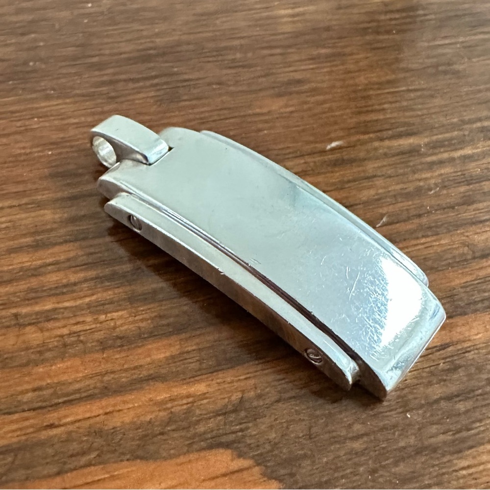 Tiffany’s Metropolis pendant -sterling silver